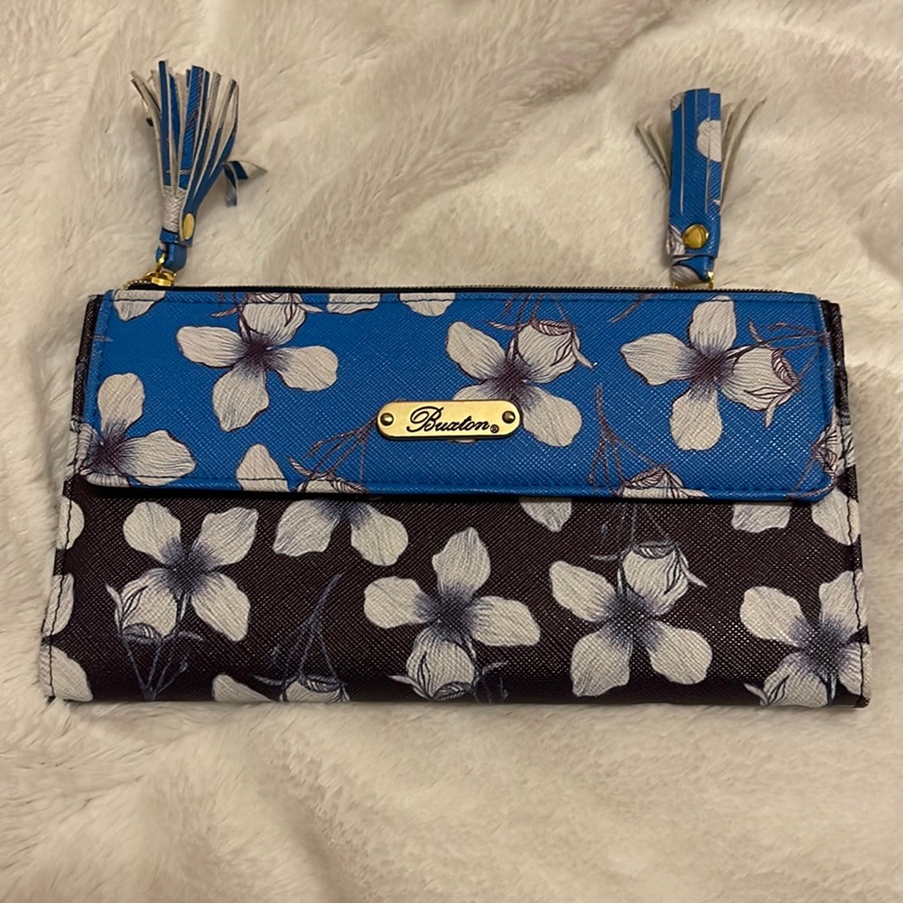 Blue flower wallet